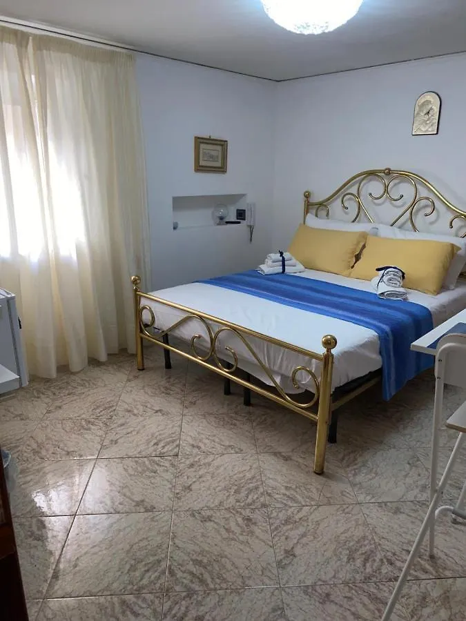 B&B House S. Ferdinando Napoli 0*,
