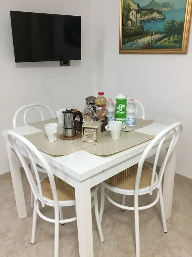B&B House S. Ferdinando Napoli 0*,